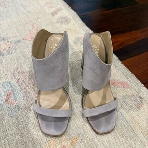 42 GOLD Gray Suede Heels